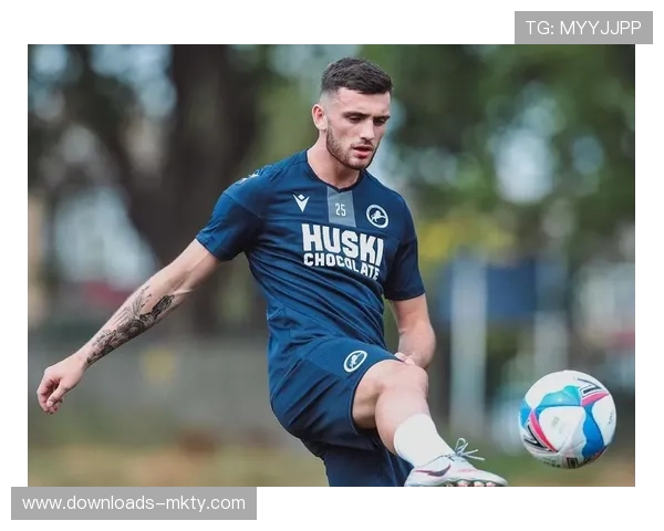 城市足球集团经验注入，热刺绩效总监强化青训